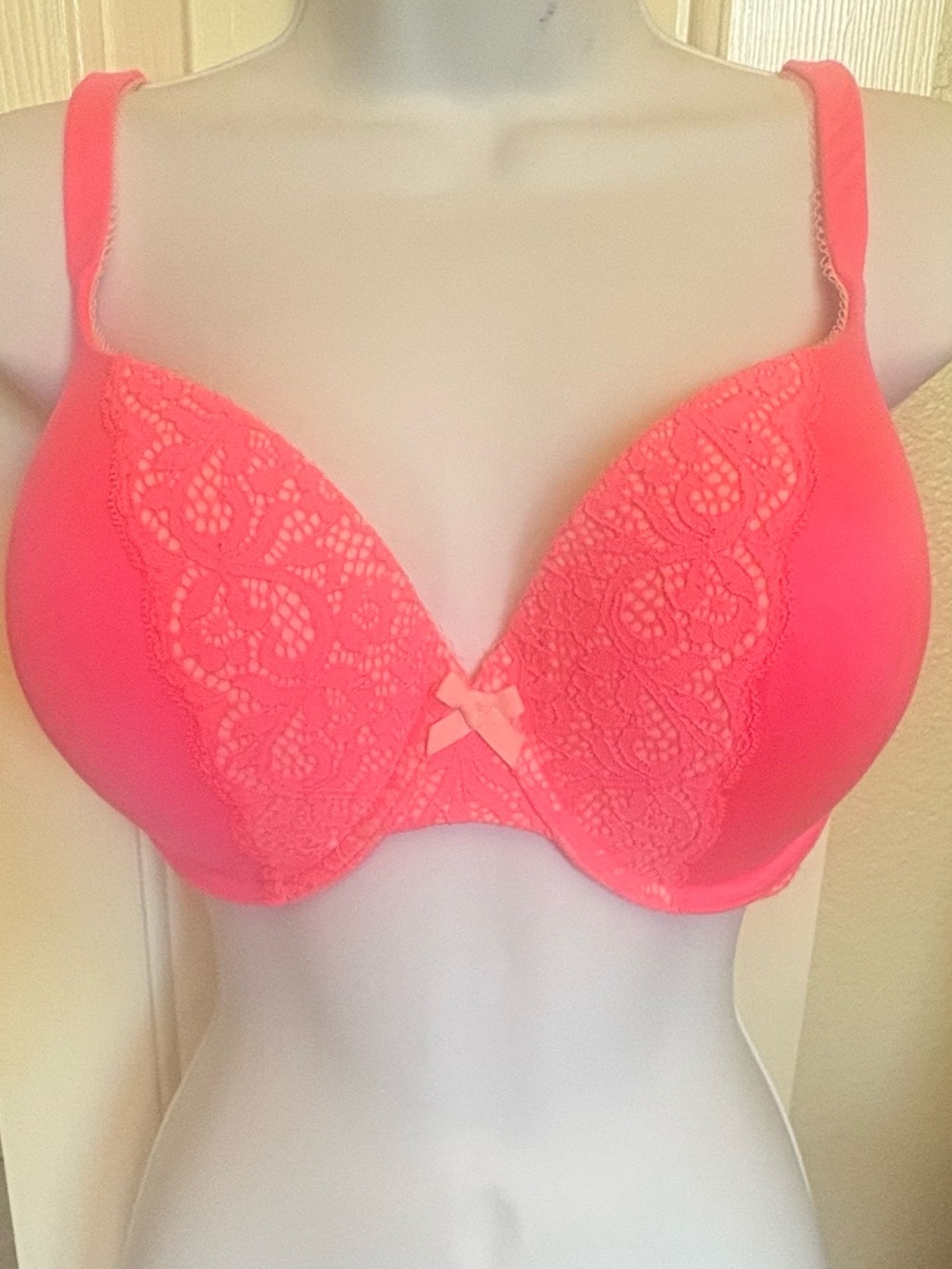 Victoria's Secret Neon Coral Lace Push-Up Bra